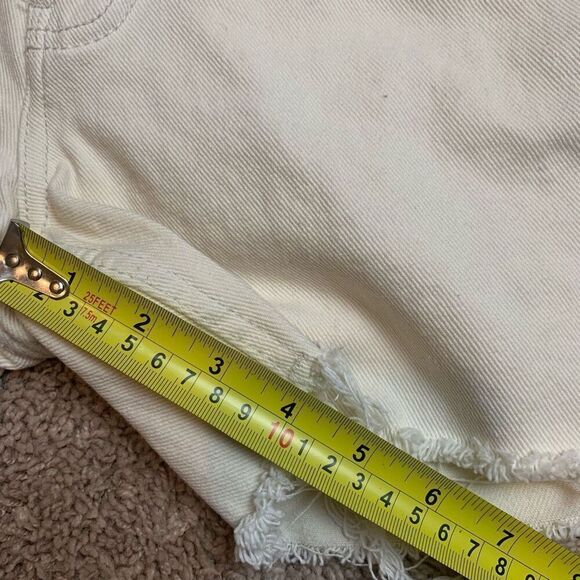 John Galt J.Galt Ivory Cut Off Shorts Denim Jeans Light Wash 24” Small - Picture 8 of 8